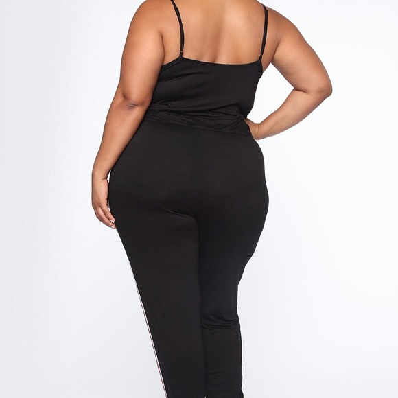 BNWT Fashion Nova Jumpsuit - 2X - Picture 3 of 6
